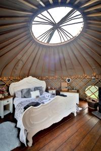 Gallery image of Secret Cloud House Holidays Luxury Yurts with Hot Tubs in Cauldon