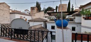 Fotografia z galérie ubytovania Casa en el Albaicin alto- 5 min Mirador San Nicolas v destinácii Granada