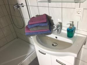 Ένα μπάνιο στο Ferienwohnung - Pfullingen - Reutlingen +15 φωτογραφίες