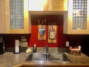 Fotografie z fotogalerie ubytování Mistiso's Place Vacation Rentals v destinaci Nelson