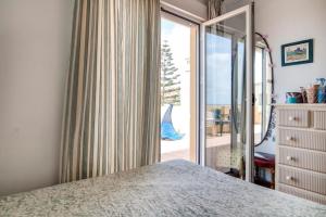 Posteľ alebo postele v izbe v ubytovaní Spectacular penthouse in front of the sea, 200 m2 terrace - Arruzafa Playa