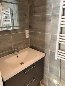 Imagen de la galería de Appartement 4 chambres centre-ville, en Bourg-en-Bresse