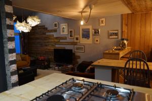 Galeriebild der Unterkunft Beach house with sea views over Saundersfoot Bay in Saundersfoot + 89 Fotos