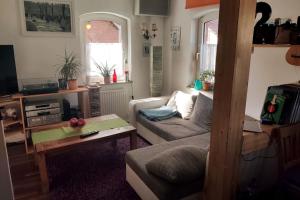 Un televizor și/sau centru de divertisment la Gemütliches Fachwerkhaus im Mittelgebirge Hessen Thüringen