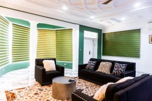 Ruang duduk di Moven Paradise