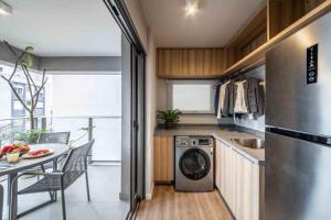 A cozinha ou cozinha compacta de Noon Vila Madalena