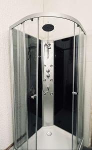 Koupelna v ubytování Beau studio lumineux à 2mn à pied du tramway.