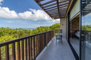 Balkón nebo terasa v ubytování Ocean View Loft in Punta Cocos - D102