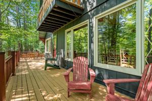 Balkón nebo terasa v ubytování Ishkode Chalet