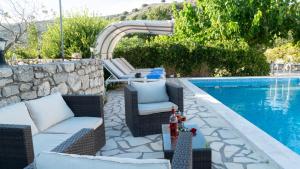 Fotografie z fotogalerie ubytování villa Nefeli v destinaci Lambiní