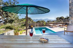 Fotografie z fotogalerie ubytování Villa Nesea Elounda With Private Pool - Happy Rentals v destinaci Elounda