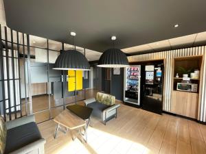 Cucina o angolo cottura di B&B HOTEL Compiègne