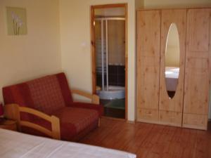 Posedenie v ubytovaní Mediterrán Apartman és Vendégház