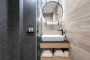 LUX&EASY Athens Downtown Residences的一间浴室