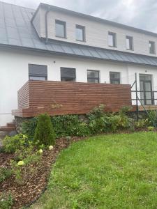 Vonkajšia záhrada v ubytovaní Apartmán Studnice na Vysočině