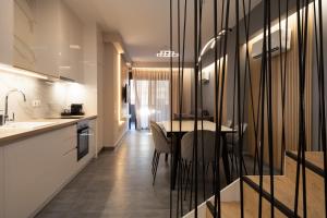 LUX&EASY Athens Downtown Residences的厨房或小厨房
