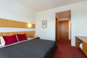 Raadimõisa Hotell客房内的一张或多张床位