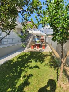 Ogród w obiekcie Villa Fer Forze you have the feeling of your own holiday home