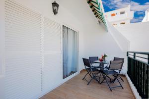Balkon lub taras w obiekcie Bright & Stylish Apartment in Chipeque, Los Cristianos