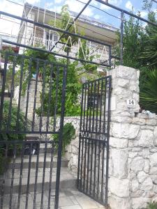 Gallery image of NOOR Apartment and Room in Hvar