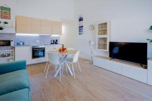 Kuchnia lub aneks kuchenny w obiekcie Bright & Stylish Apartment in Chipeque, Los Cristianos