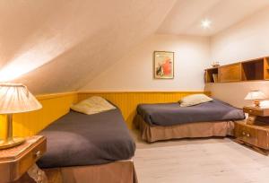 Gallery image of Fleurey la Cabotaine in Mont-Saint-Jean +31 photos