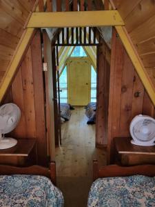 Kylpyhuone majoituspaikassa Cabin In The Woods