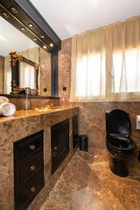 Fotografie z fotogalerie ubytování Villa in Puerto Cabopino v destinaci Marbella