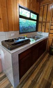 Kuchyň nebo kuchyňský kout v ubytování Eco Finca Tucan
