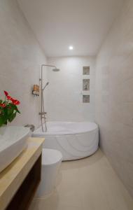 Phòng tắm tại Duy Vinh Hotel Dalat