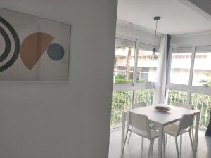 A balcony or terrace at Albir cosy apartment