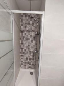 A bathroom at Albir cosy apartment