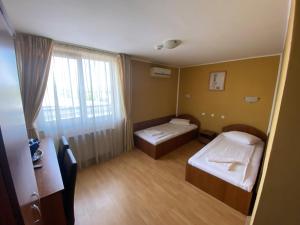 Φωτογραφία από το άλμπουμ του Han km 17 σε Jucu de Mijloc