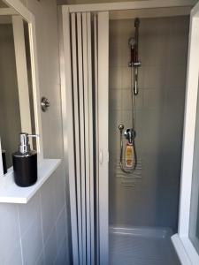 A bathroom at A&C GUEST BLACK DIAMOND Még 37 kép