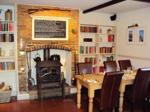 Sedgeford的住宿－The King William IV Country Inn & Restaurant，相簿中的一張相片