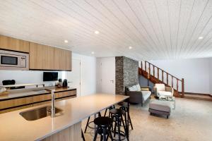 TV a/nebo společenská místnost v ubytování Linaje del Pago Listán Negro