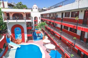 A piscina localizada em Hotel Hacienda María Eugenia Acapulco ou nos arredores