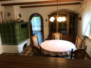 Fotografie z fotogalerie ubytování Gemütliches Gästehaus! v destinaci Waldkraiburg