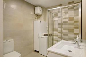 Koupelna v ubytování Beach Studio Apartment Canteras