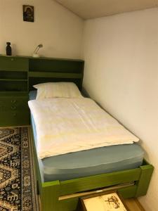 Postel nebo postele na pokoji v ubytování Gemütliches Gästehaus!
