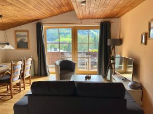 Ein Sitzbereich in der Unterkunft Landhaus Bergner Alm