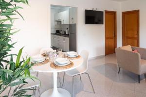 Kuchyňa alebo kuchynka v ubytovaní MC Apartments