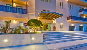 アギア・マリーナ・ネア・キドニアスにあるGiannoulis – Santa Marina Beach Hotelのギャラリーの写真