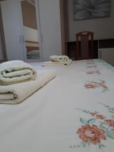 Postel nebo postele na pokoji v ubytování Apartman MAJA
