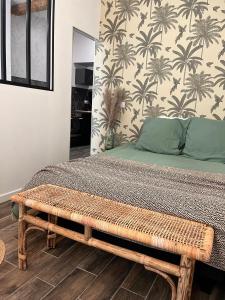 Ένα ή περισσότερα κρεβάτια σε δωμάτιο στο Saint Tropez - Old Village - Modern & Cosy Apartments