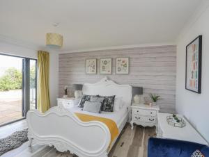 Trem Y Borth Apartment客房内的一张或多张床位