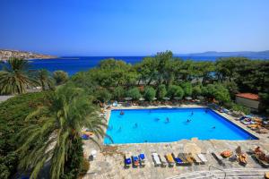 Bazén v ubytování Sitia Beach City Resort & Spa nebo v jeho okolí