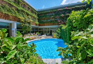 Bazén v ubytování Sitia Beach City Resort & Spa nebo v jeho okolí