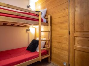 Postel nebo postele na pokoji v ubytování Val Thorens - Appart pour 6, 3 Flocons Or, 2 bains, proche remontées mécaniques - FR-1-637-48