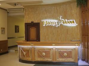 a hotel mana sign on a wall in a room at Hotel Vanna Angeles City Pampanga by RedDoorz in Angeles